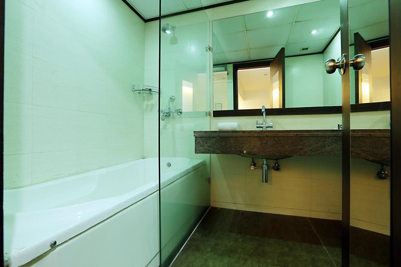 Hotel Arch Plaza - Near Yashobhoomi Convention Centre Dwarka Neu-Delhi Exterior foto